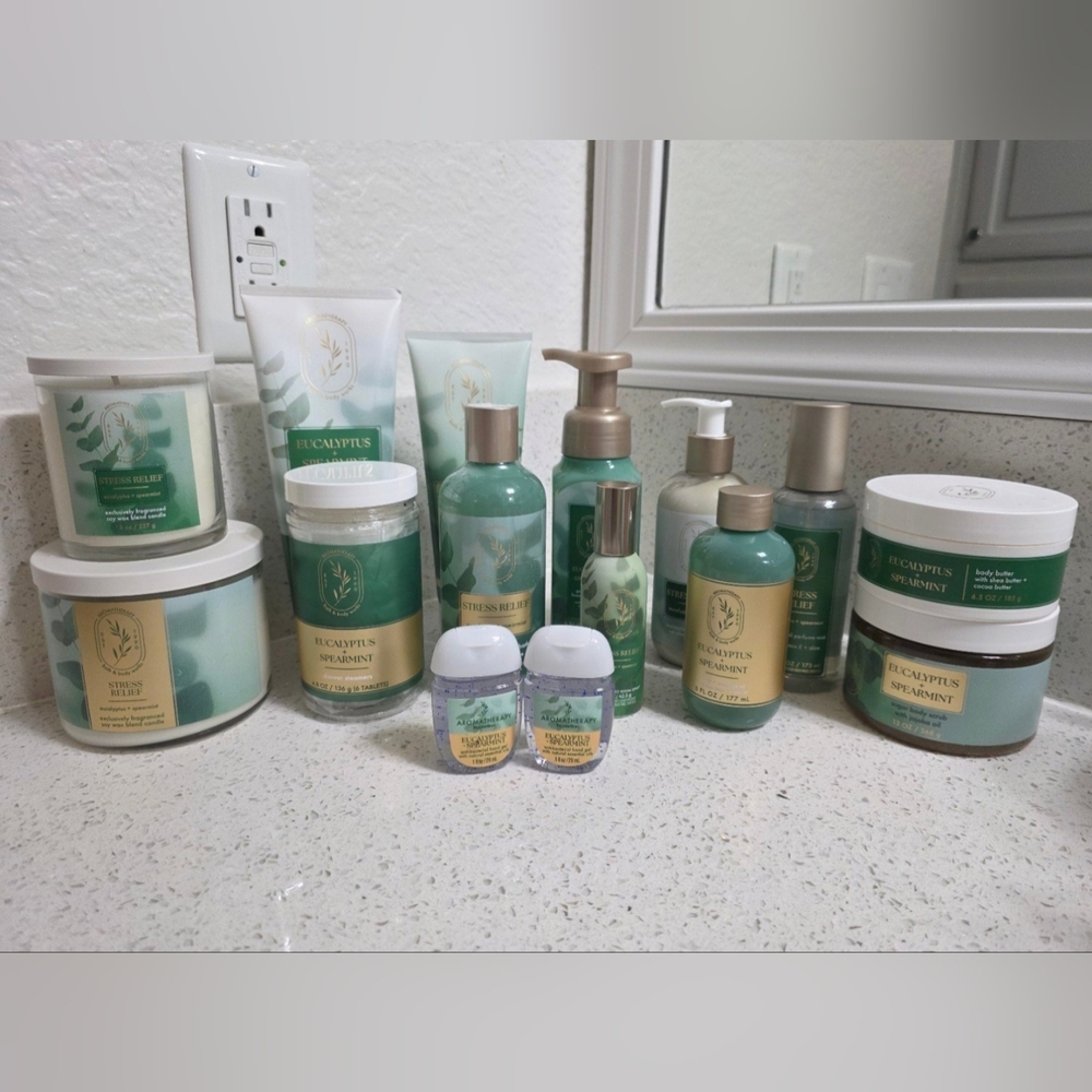 Bath and Bodv Works Eucalyptus + Spearmint (Stress Relief) Set of 15 pcs
